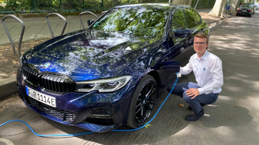 BMW elektrisch, Plug-in-Hybrid, Grüneburgpark, 330e Plug-In Hybrid