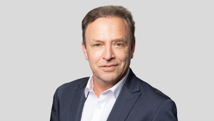 Dietmar Kövari, Leiter Verkauf Neue Automobile