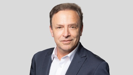 Dietmar Kövari, Leiter Verkauf Neue Automobile